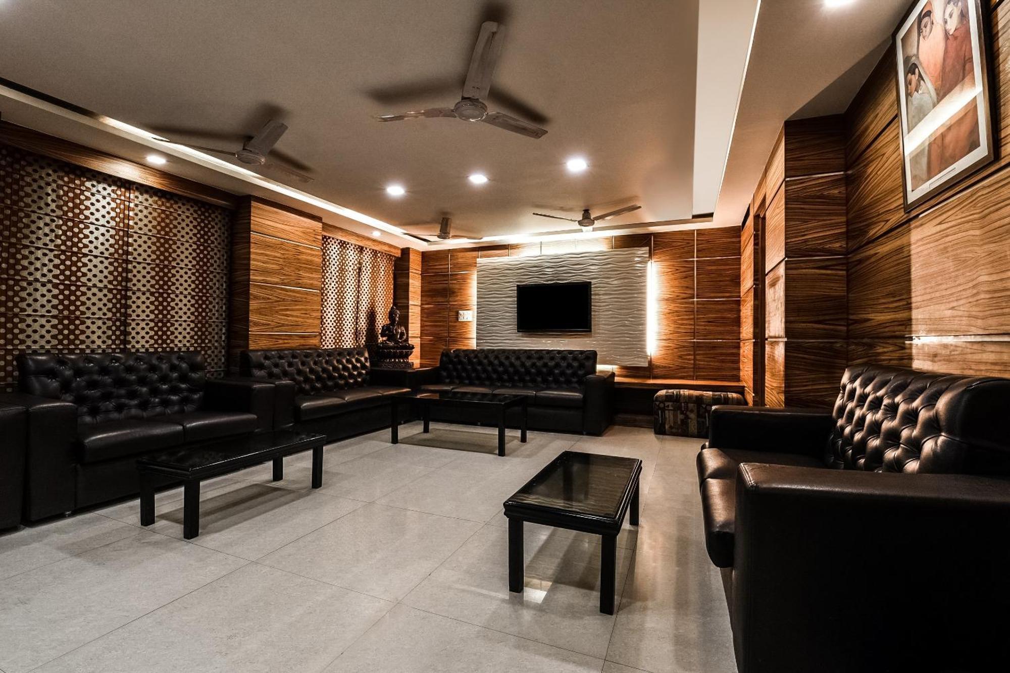 בהופאל Super Hotel O Mohit Regency מראה חיצוני תמונה